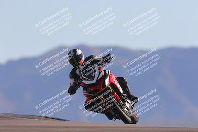 media/Nov-06-2023-Moto Forza (Mon) [[ce023d0744]]/3-Intermediate Group/Session 5 (Turn 9)/